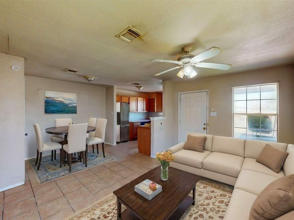 fort-worth-texas-448809362 picture