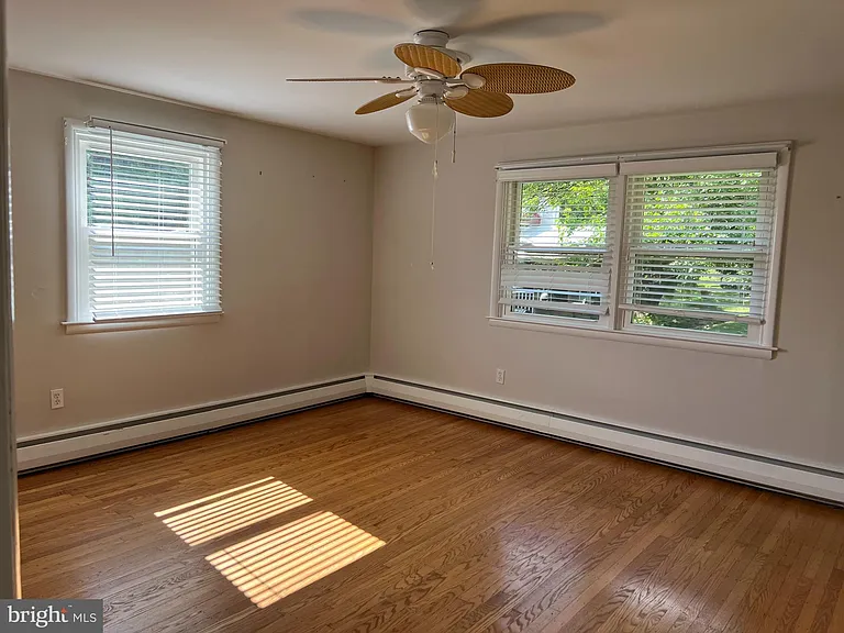 319 Meetinghouse Ln — Photo 28