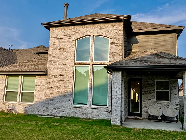 1725 Friendship Ln — Photo 31