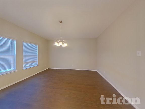 3rd image of 12417 Worthington Ln