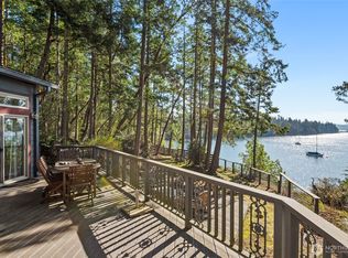 5945 Flagler Rd, Nordland, WA 98358