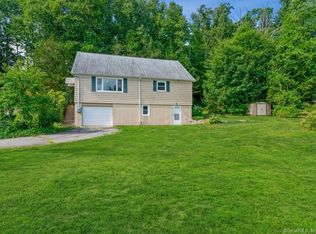 3 Joseph St, Norwich, CT 06360