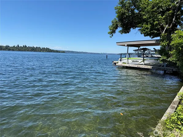 2521 103 Avenue SE, Bellevue, WA 98004