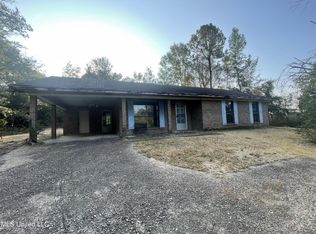 110 Bryant Ln, Magee, MS 39111