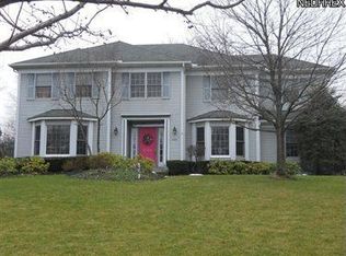 6258 Azalea Cir, Solon, OH 44139