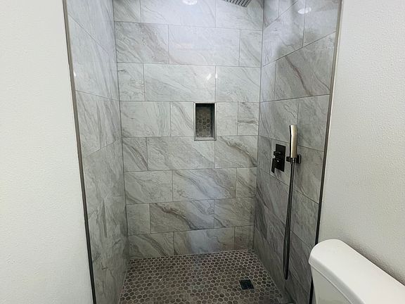 3rd image of 5971 Foxhollow Dr #3
