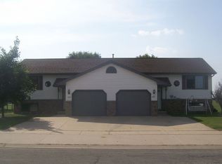 3757 Western Ct, Oshkosh, WI 54901