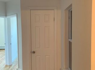 924 E 218th St #1, Bronx, NY 10469