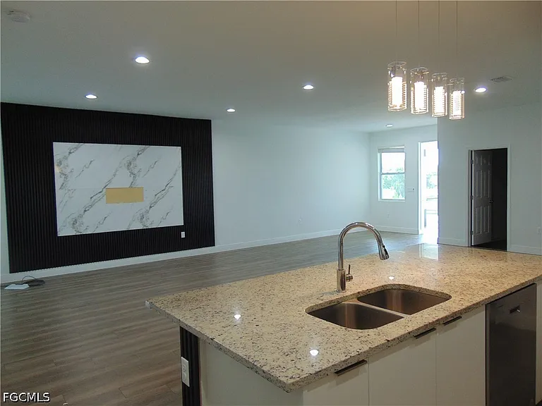 9020 E Castle Cir — Photo 7