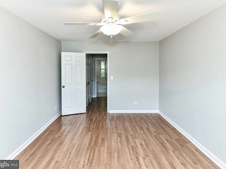 4358 N Pershing Dr #4 — Photo 6