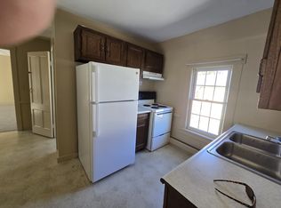 102 S Main St FLOOR 4-2, Newport, NH 03773