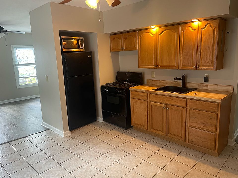 Kitchen from entrance