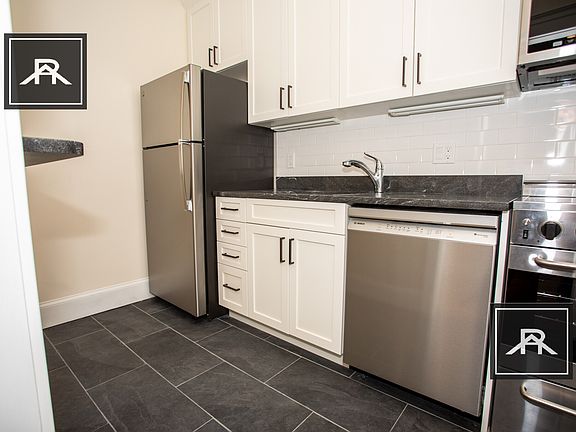 2nd image of 1338 Commonwealth Ave #17