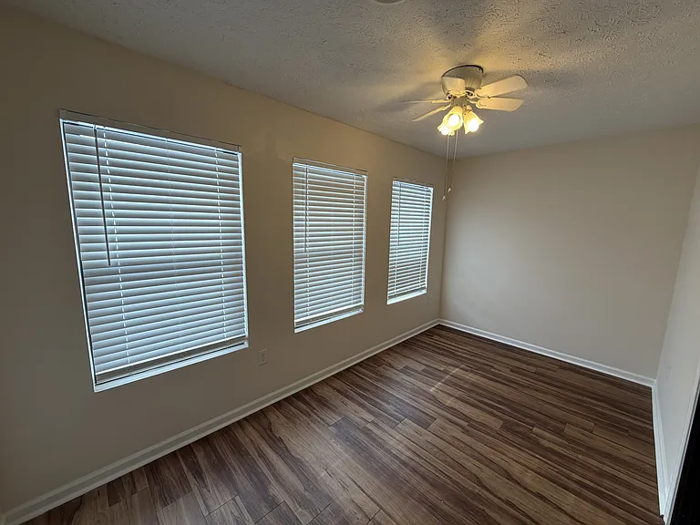 Commonwealth Senior Living at Radford — Photo 10