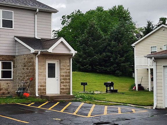 3rd image of 12219 Hansen Rd Unit 6