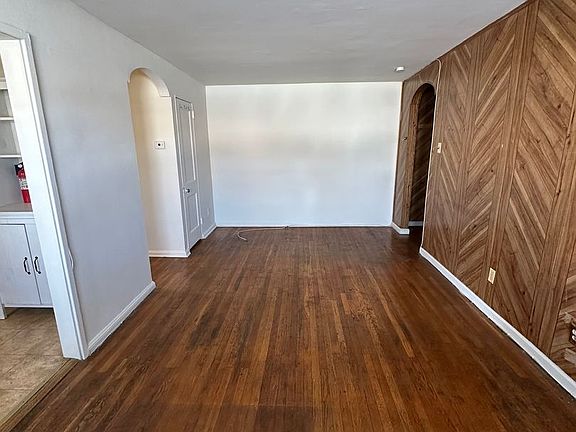 3rd image of 728 E Chester Pike APT C