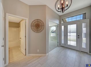 2717 Regent Pl, Lincoln, NE 68507
