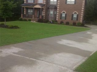 3784 Lynarbor Ln, Atlanta, GA 30349