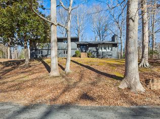 112 Overlook Dr, Williamsburg, VA 23185