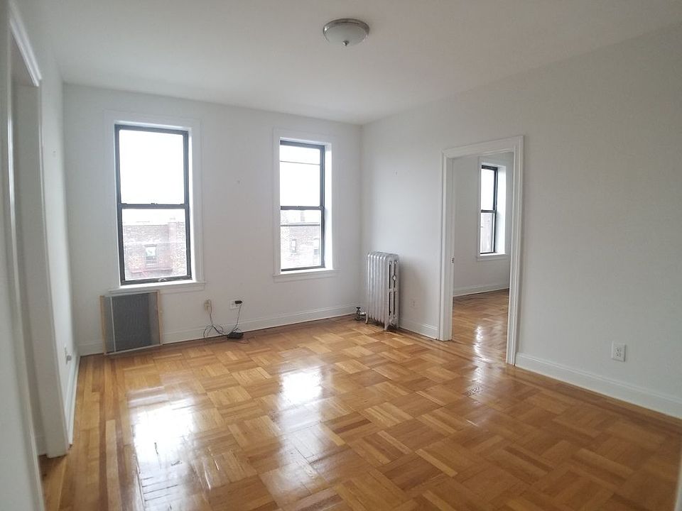 1st image of 334 Montgomery St #4N