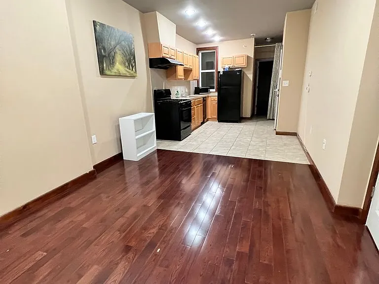 3223 Wallace St — Photo 16