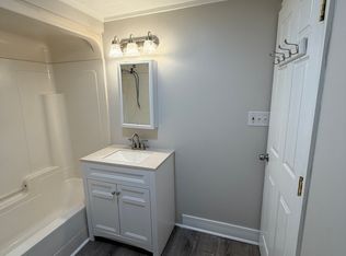 34 Park St APT 1, Webster, MA 01570