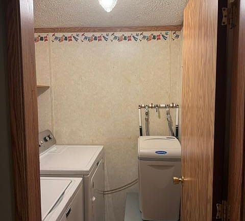 5th image of 1623 Hall St