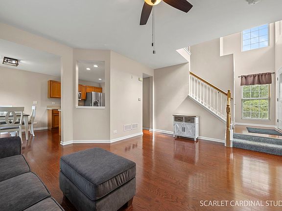 2nd image of 501 Valentine Way