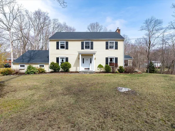2 Hastings Court, South Salem, NY 10590