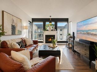 33738 King Rd #402, Abbotsford, BC V2S8J5
