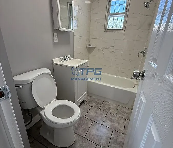 96 Summer Ave #2 — Photo 9