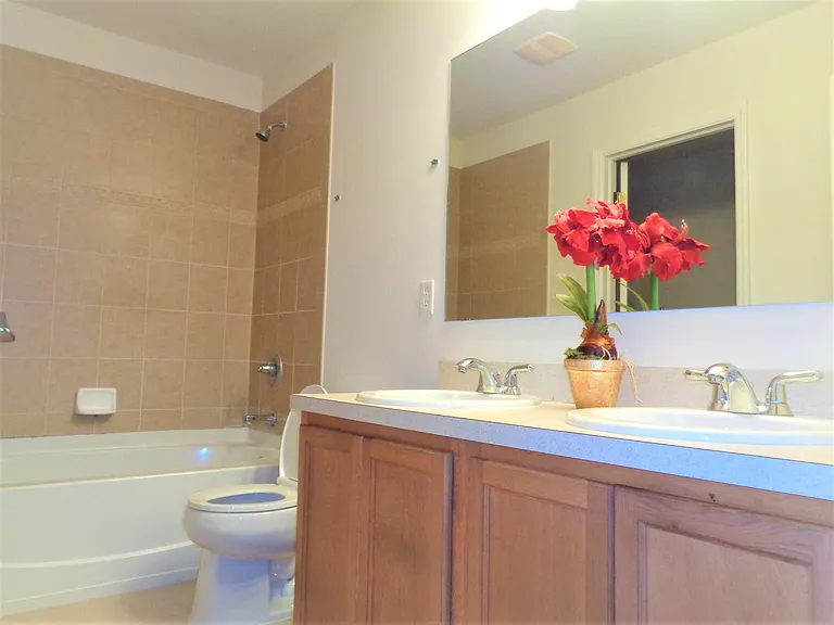 1636 Pointe West Way — Photo 25