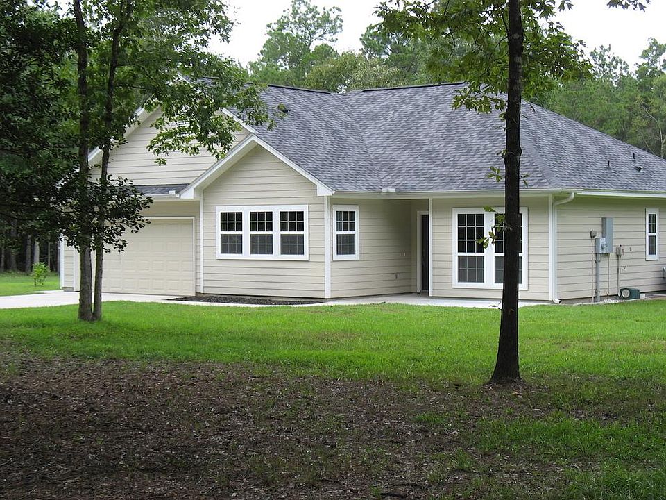 1st image of 21139 Hereford Way