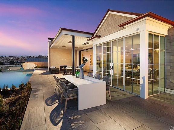 4th image of 17 Coral Cove Way