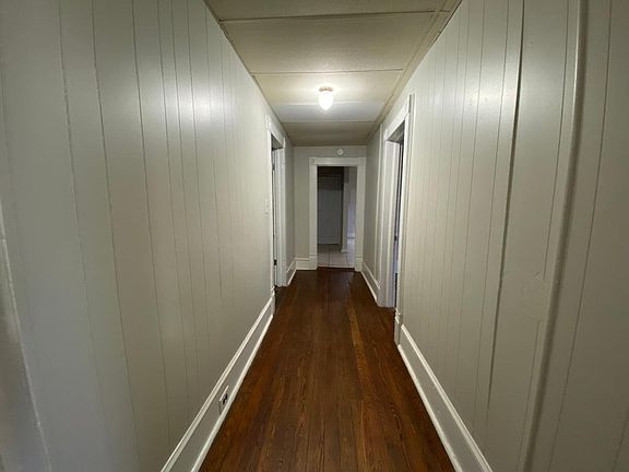 5th image of 1318 Moorman Ave NW