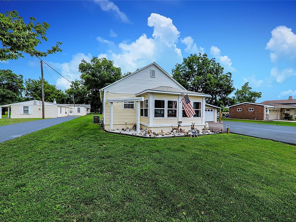 1st image of 2800 Nameoki Dr
