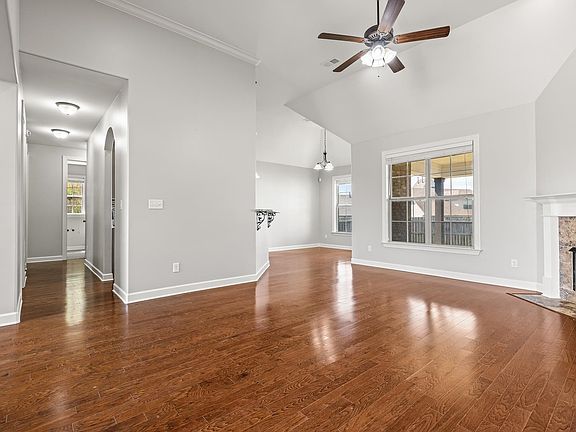 3rd image of 2253 Fountain Brook Ln