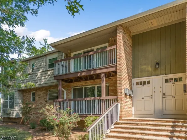 28 Deanna Dr #58, Hillsborough Twp., NJ 08844
