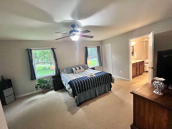 5th image of 1438 N Lakeshore Dr