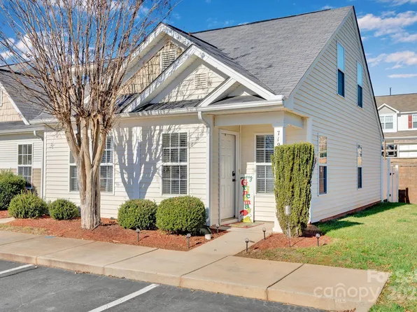 719 Waterfall Way, Clover, SC 29710