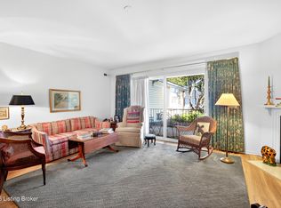 816 Washburn Ave APT 9, Louisville, KY 40222