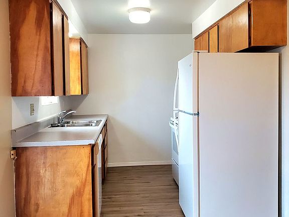 3rd image of 1317 10th Ave NW #B