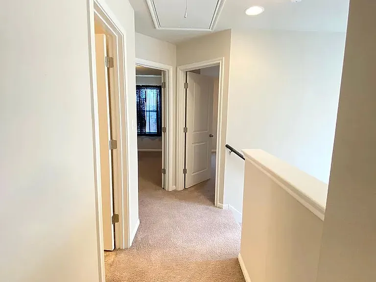 1010 Sand Post Pl — Photo 22