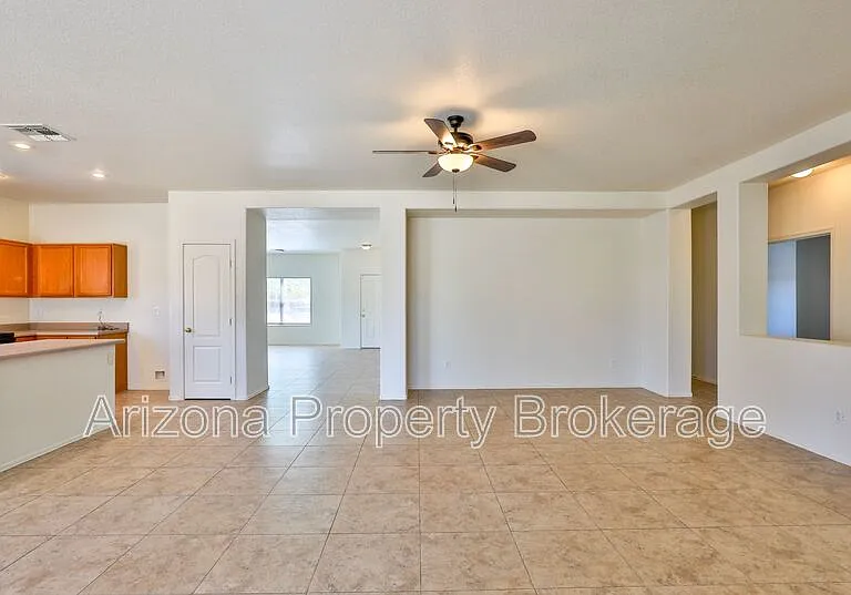 2736 W Mineral Butte Dr — Photo 6