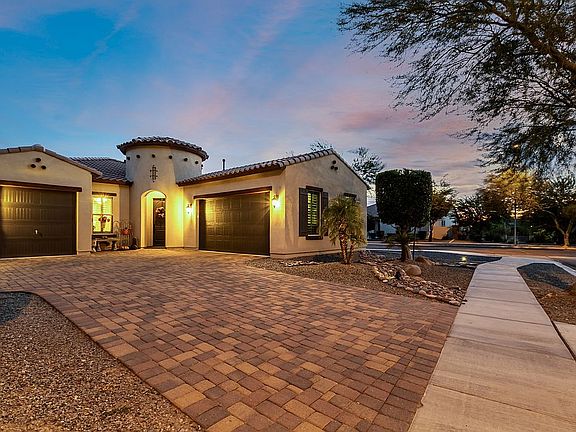 5th image of 3913 E Canyon Pl