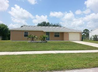 965 Beach Ln, Sebastian, FL 32958