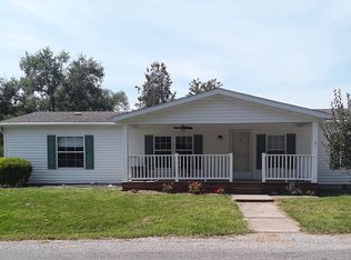 115 N Oak St, Breese, IL