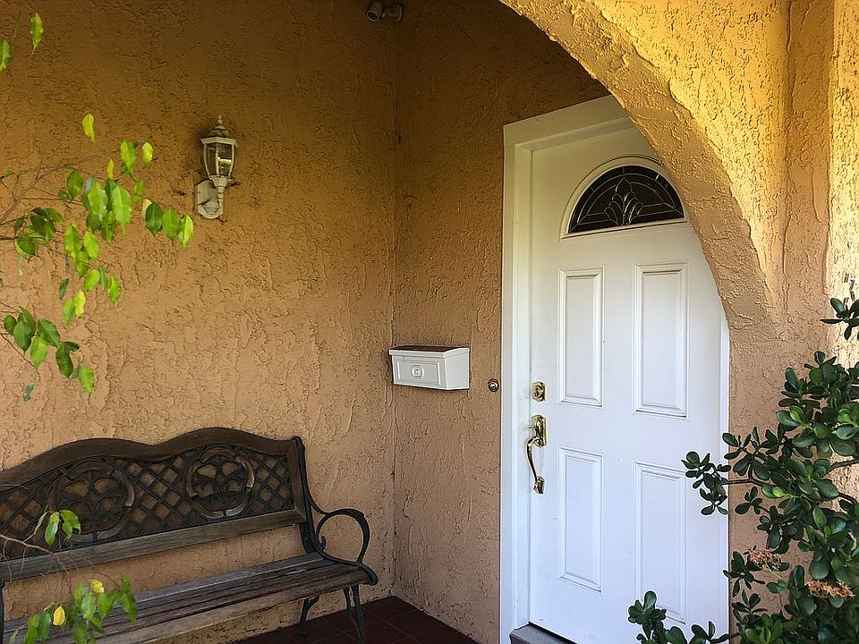 1st image of 373 Addleman Ave