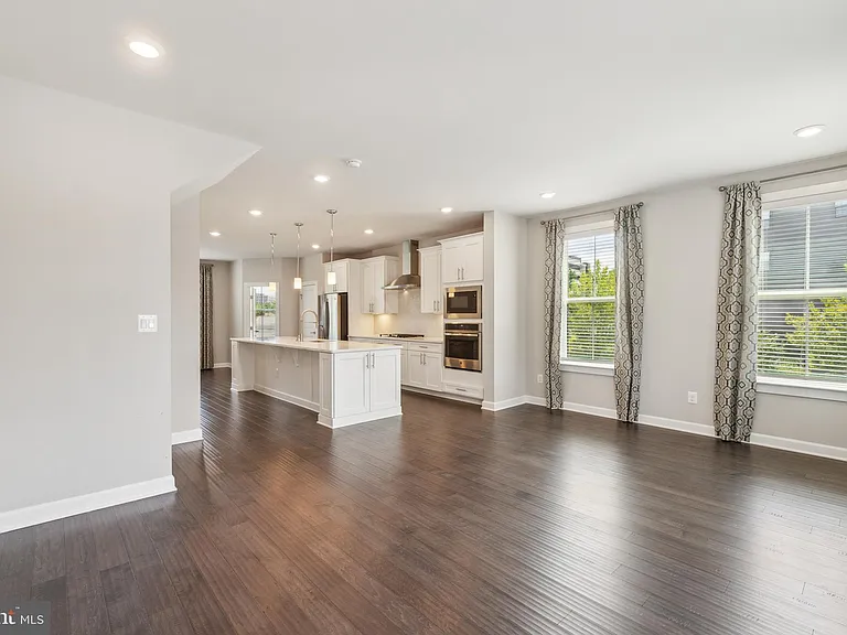 13212 Woodland Park Rd — Photo 15