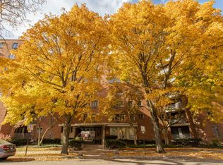 1860 Sherman Ave #2-3NC, Evanston, IL 60201